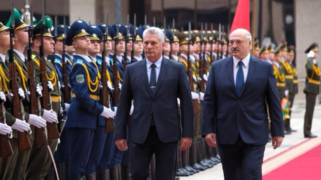 Díaz-Canel y Lukashenko en la primera visita del gobernante cubano a Bielorrusia en octubre de 2019.