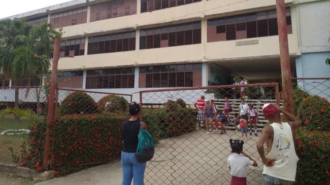 Escuela primaria en Santiago de Cuba.
