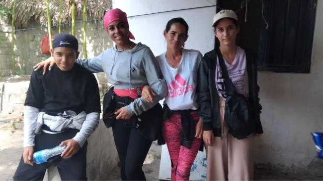 De izquierda a derecha, Samei Reyes, Meiling Álvarez, Dayranis Tan y Elianis Morejón, en San Jose El Hueyate, en la costa de Chiapas.