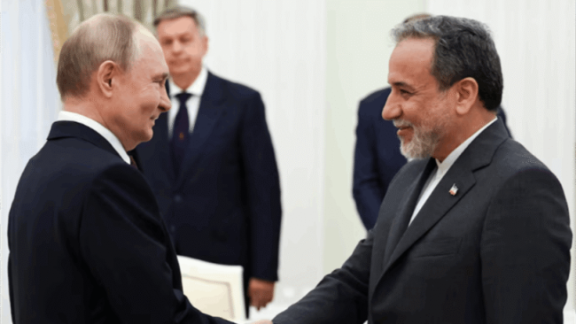 Putin y el canciller iraní este lunes en Moscú.