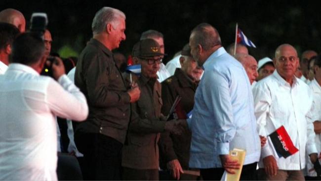 Miguel Díaz-Canel, Raúl Castro y otros dirigentes en el acto por el 26 de julio.