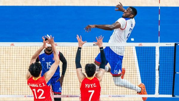 Momento del partido entre Cuba y China.