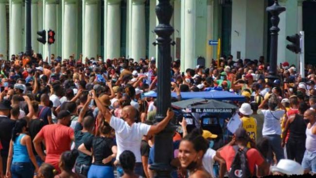 Manifestantes el 11J en La Habana.