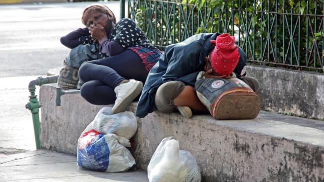 Dos mujeres en La Habana. 