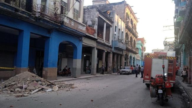 Lugar del derrumbe en la Habana Vieja este sábado 12 de julio.