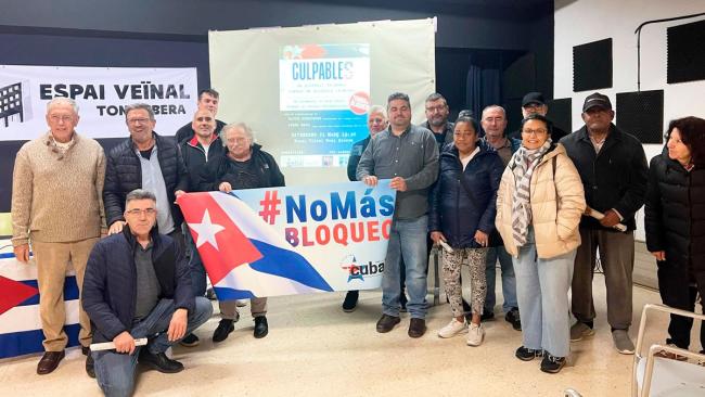 Acto de apoyo al régimen en Valencia.