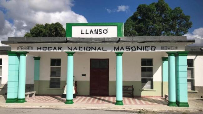 Entrada al hogar de ancianos.