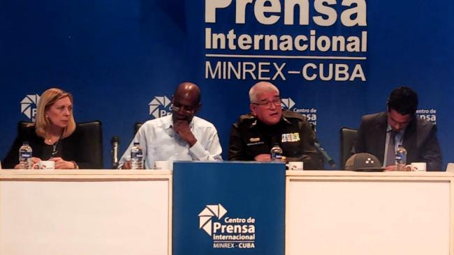 Funcionarios en conferencia sobre la lista nacional de presuntos terroristas del régimen cubano.