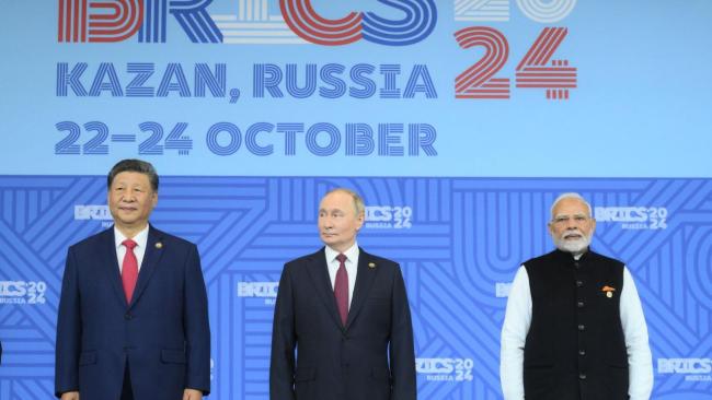 Xi Jinping, Vladimir Putin y Narendra Mori en una reunión en 2024.