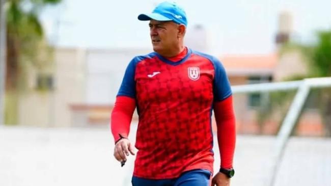 Yunielys Castillo, exseleccionador de fútbol de Cuba.