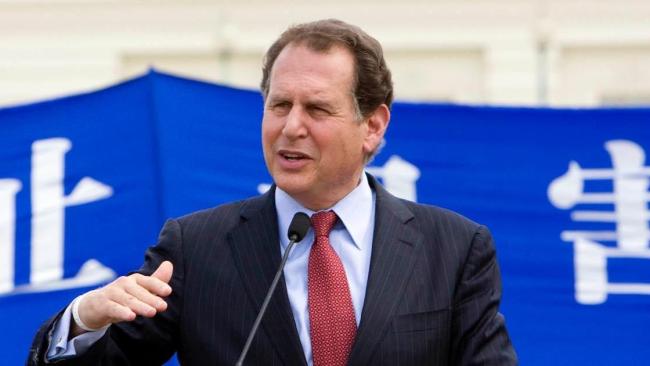El excongresista cubanoamericano Lincoln Díaz-Balart.