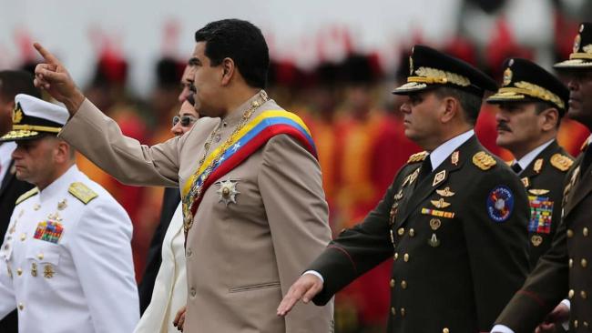Nicolás Maduro y parte de su alto mando militar.