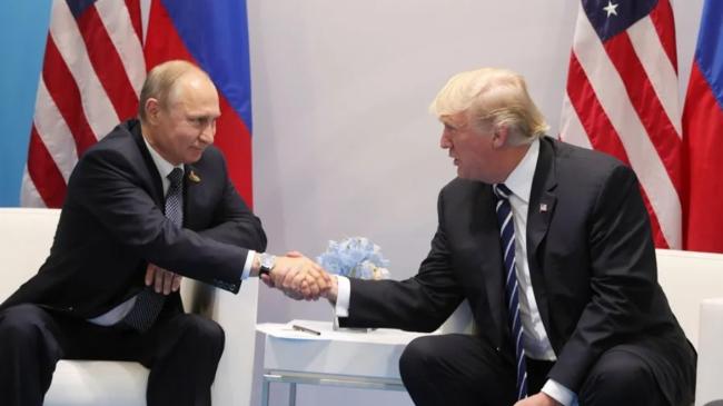 Trump y Putin en una reunión