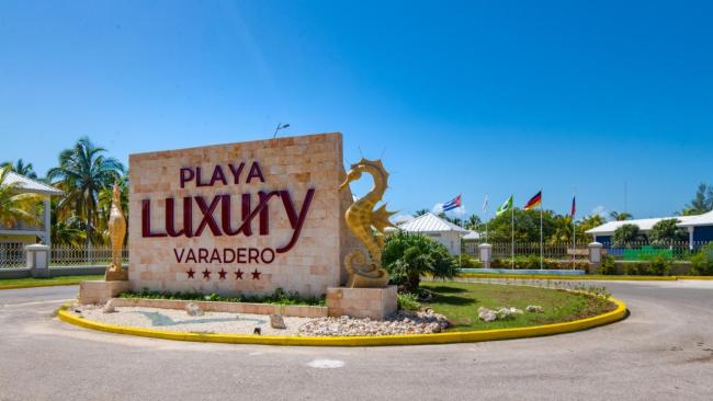 Entrada del Playa Luxury Varadero.