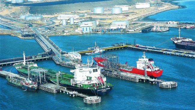 Terminal de carga de la refinería de Amuay, en Venezuela.
