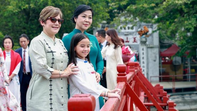 Lis Cuesta en Hanoi en funciones de primera dama.
