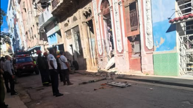 Derrumbe en Sol 466 en La Habana Vieja.