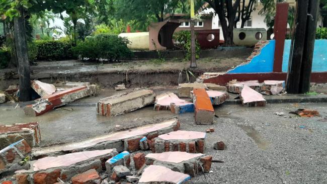 Destrozos en Santiago de Cuba por lluvias intesas asociadas a Imelda.