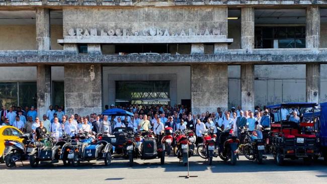 Manifestación de masones ante la Gran Logia de Cuba, mayo de 2025.
