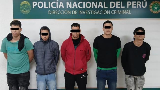 Detenidos por la Policía de Perú, dos cubanos entre ellos.