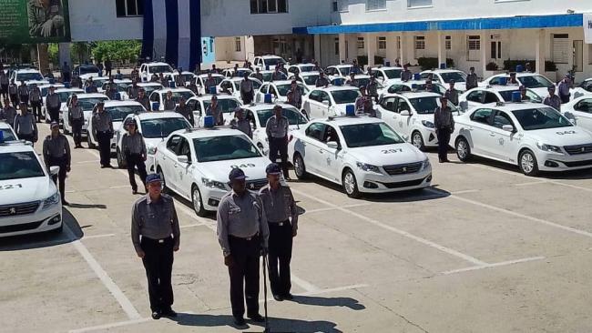 Policías cubanos.