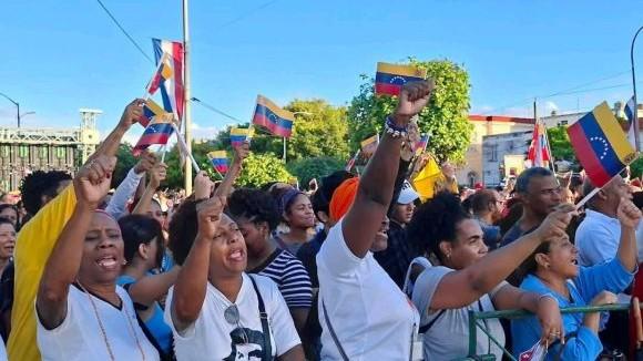 Acto en apoyo a Maduro en La Habana.