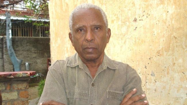 El poeta cubano Domingo Alfonso.