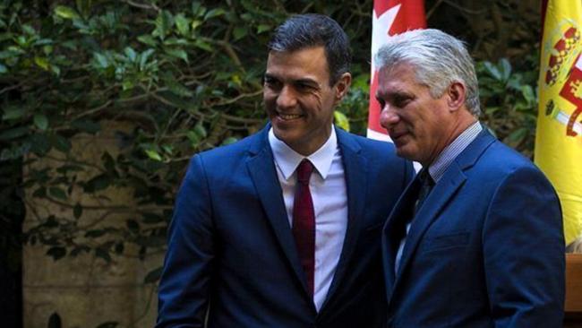 Pedro Sánchez y Díaz-Canel en el Palacio de los Capitanes Generales de La Habana.