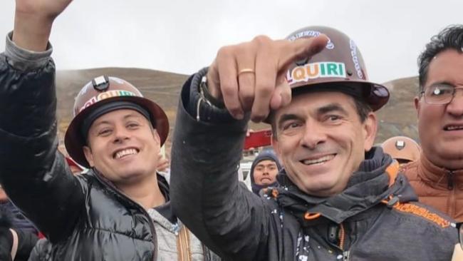 A la derecha, Rodrigo Paz Pereira.