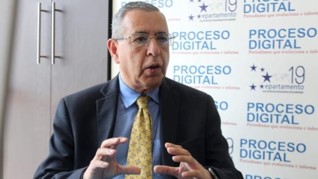El diplomático hondureño Sergio Membreño.