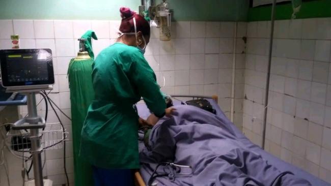 Un herido es atendido por el impacto de un rayo en Moa.
