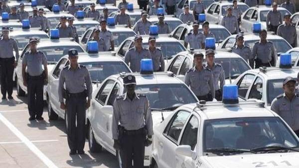 Policías cubanos.