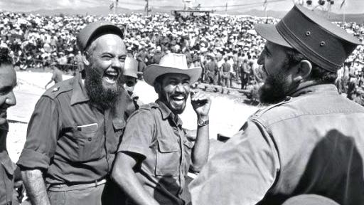 El Dr. René Vallejo, el comandante Juan Almeida y Fidel Castro, años 60.