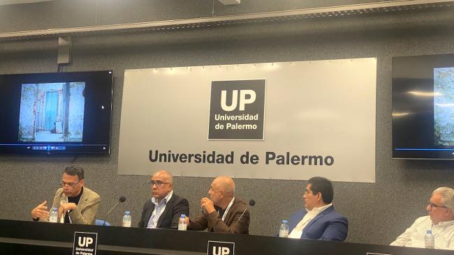 Una de las mesas del 'Foro DDC' dentro de COLPIN.