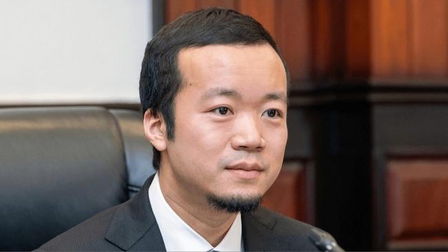 Chen Zhi.