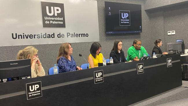 Mesa 2 del segundo "Foro DDC: Para la Cuba de mañana".