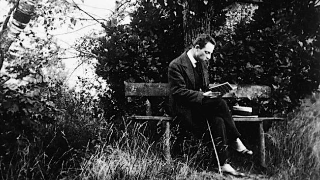 Rainer Maria Rilke leyendo.