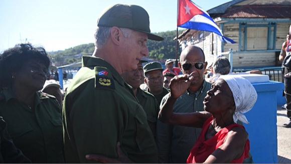 Miguel Díaz-Canel en Santiago de Cuba.