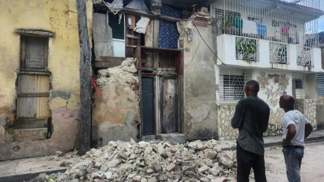 Derrumbe en Santiago de Cuba tras el huracán Melissa.