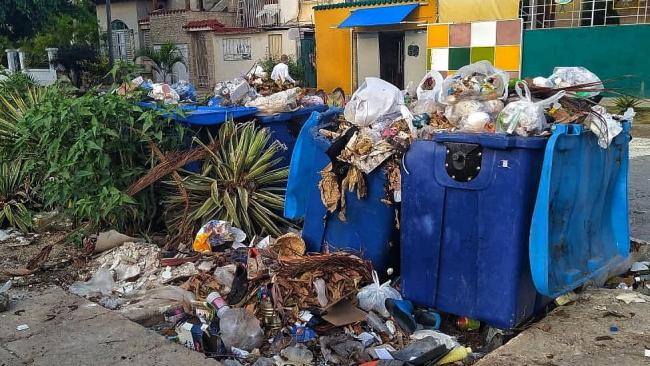 Un basurero desbordado en La Habana.