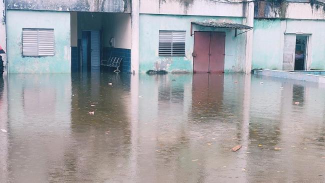 Inundación en el Hospital Mártires 9 de Abril.
