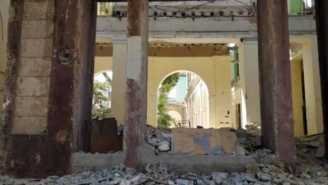 Ruinas del ISDi.