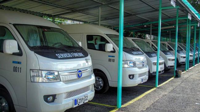 Carros fúnebres eléctricos.