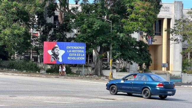 Propaganda castrista en La Habana.