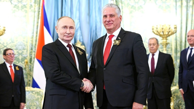 Miguel Díaz-Canel y Vladimir Putin durante un encuentro en 2024.