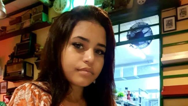 La joven cubana Selena Lambert Ortega, amenazada por la Seguridad del Estado.