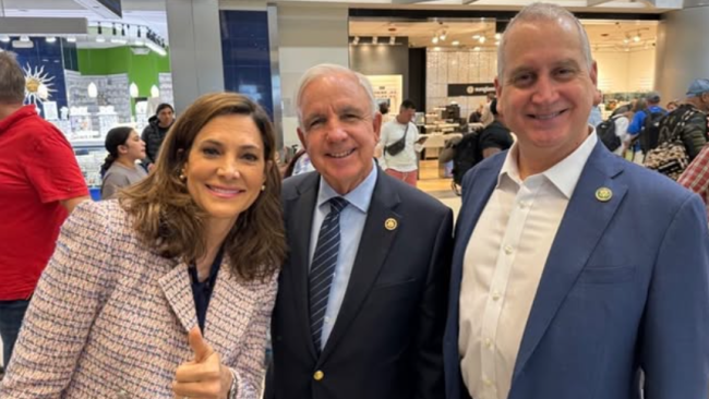 Carlos Giménez, Mario Díaz-Balart y María Elvira Salazar.