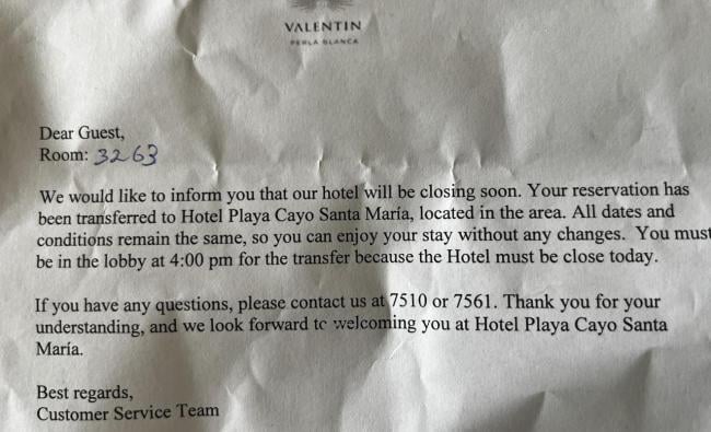 Aviso enviado a clientes canadienses en el Hotel Valentín Perla Blanca, en cayo Santa María.