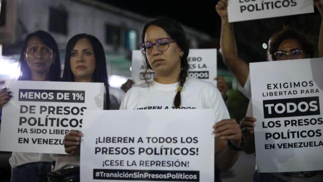 Familiares de los presos políticos se manifiestan en Venezuela. 