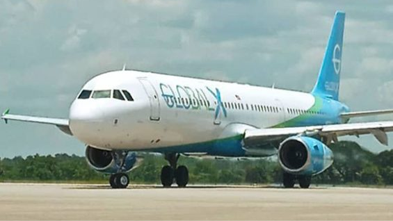 Un vuelo con cubanos deportados por EEUU.
